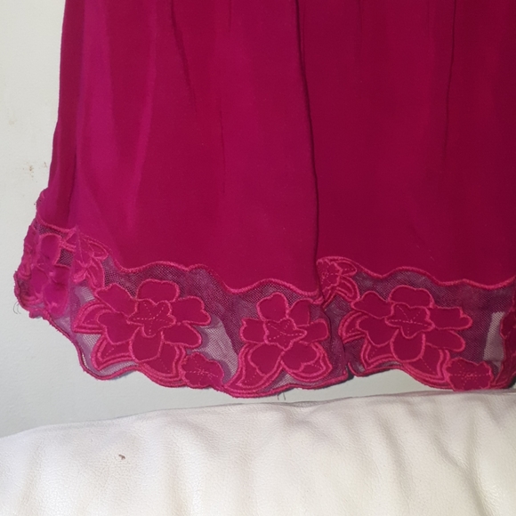 Woman's tank top - Picture 3 of 5